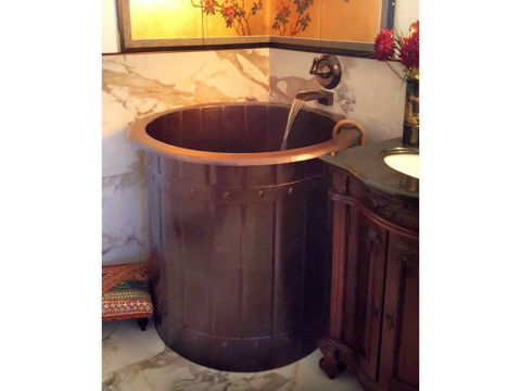 SoLuna Copper Japanese Soaking Tub | Barril de Vino