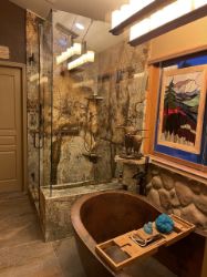 Picture of Best Tub EVER!