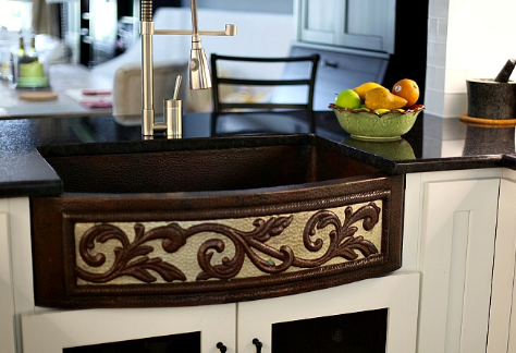 Rounded Front Copper Farmhouse Sink