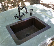 Terry B's Outdoor Bar Sink
