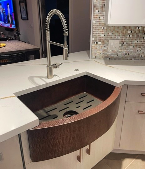 SoLuna Copper Farmhouse Sink Rounded Front