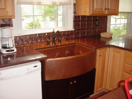 Copper sink with star design